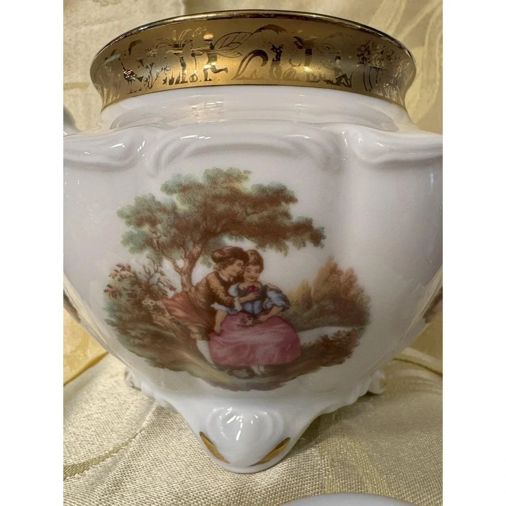 T. Limoges Vizavi Oro Fragonard Teapot Italy 24K Gold Courting Scene w/ Lid NEW